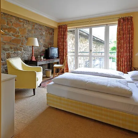 Hotel Herrenhaus Von Loew 4*