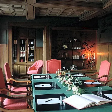 Herrenhaus Von Loew