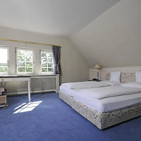 Herrenhaus Von Loew 4*