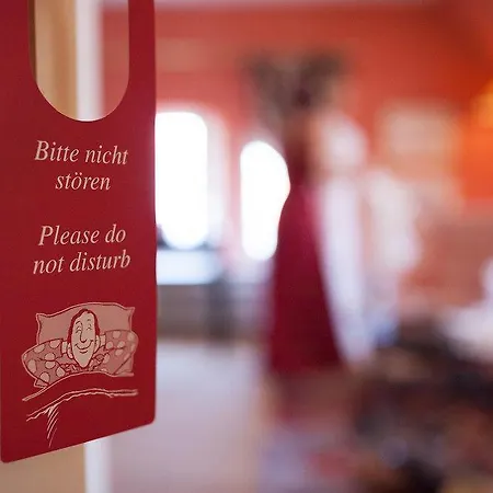 Herrenhaus Von Loew Hotell