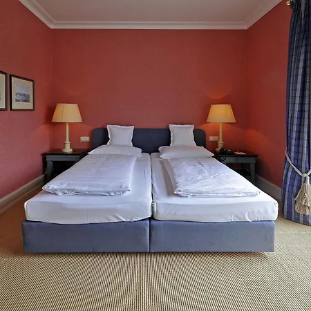 Herrenhaus Von Loew 4*