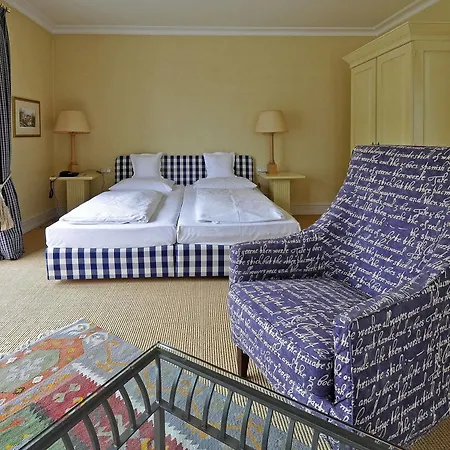 Herrenhaus Von Loew Hotell