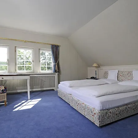 Herrenhaus Von Loew Hotell